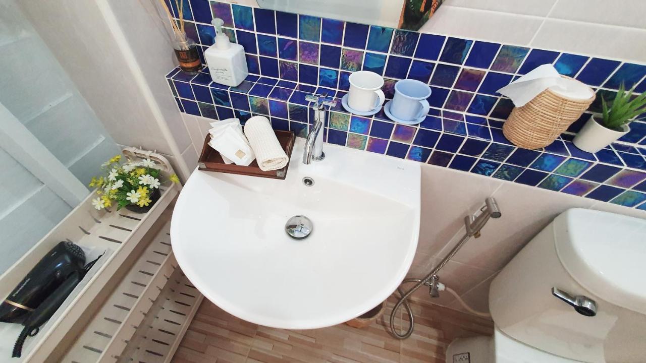 KINN Stay50 Bangkok Bagian luar foto