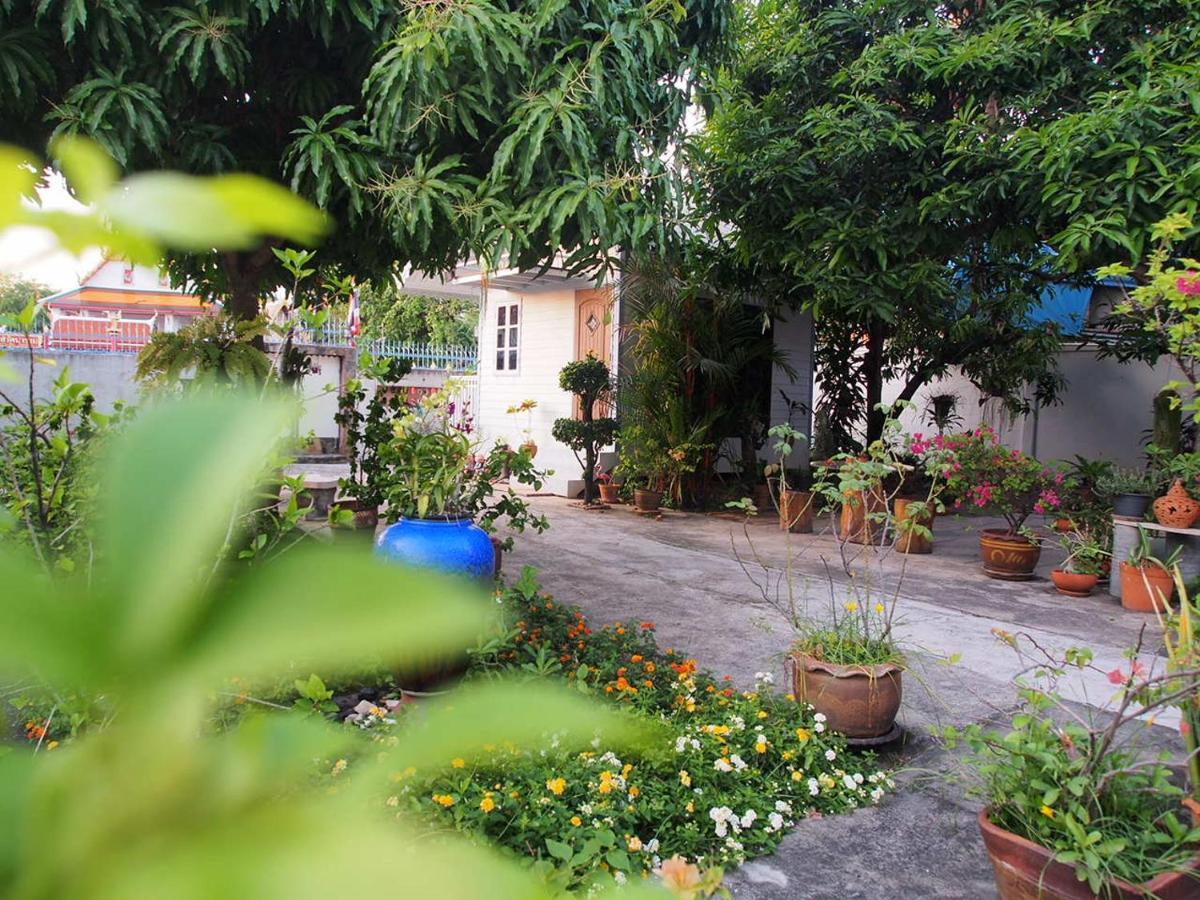 KINN Stay50 Bangkok Bagian luar foto