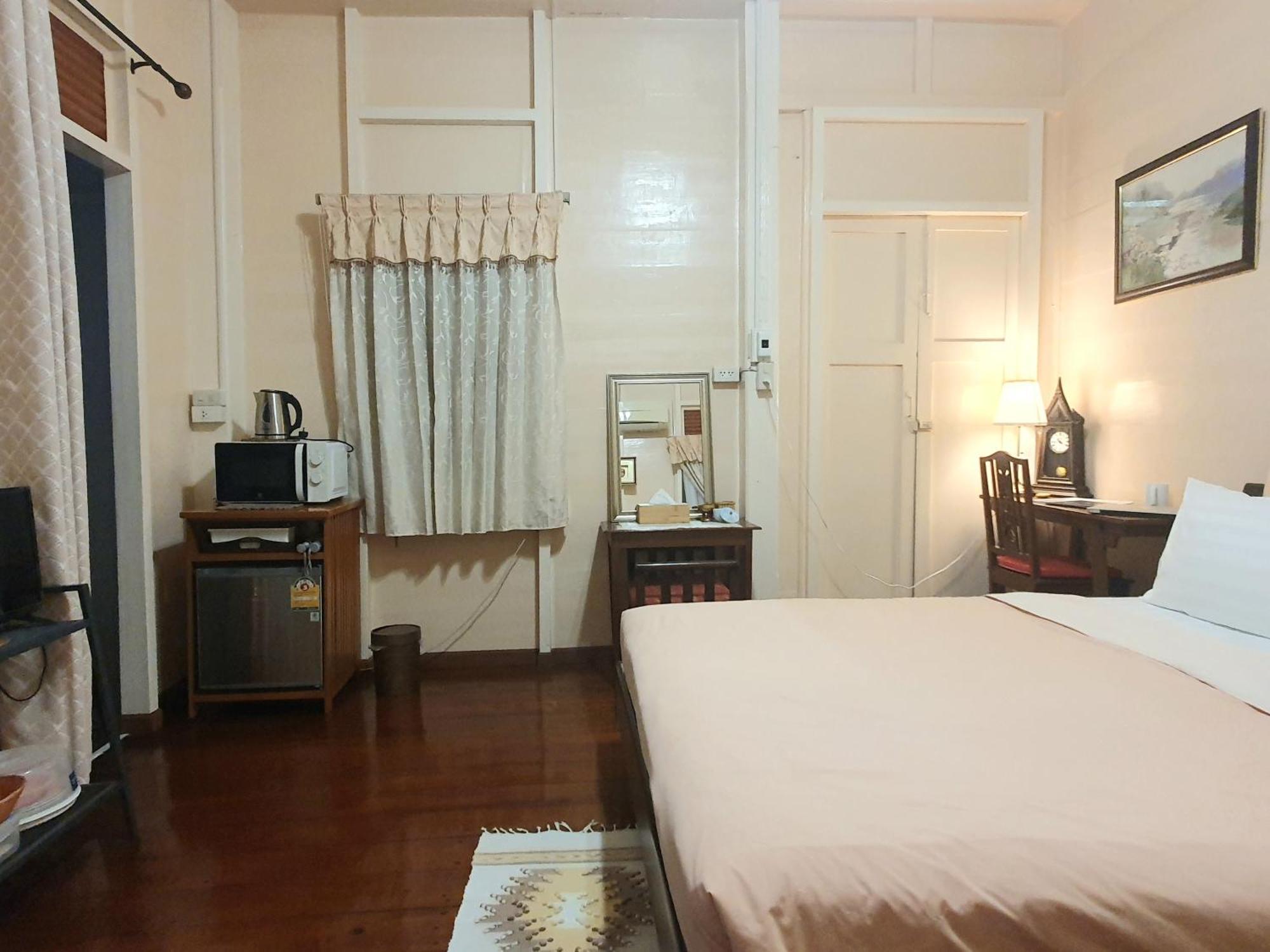 KINN Stay50 Bangkok Bagian luar foto